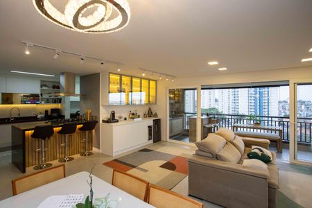 Apartamento à venda com 130m², 3 quartos e 3 vagasSala