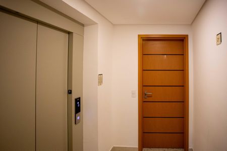 Apartamento à venda com 130m², 3 quartos e 3 vagasHall de entrada