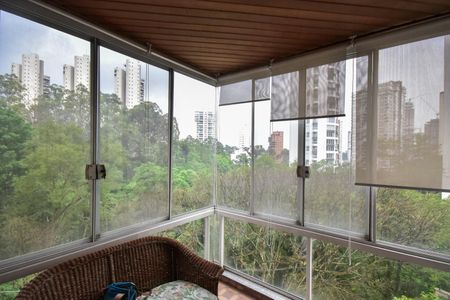 Apartamento para alugar com 296m², 3 quartos e 4 vagasVaranda