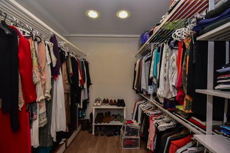 Apartamento para alugar com 296m², 3 quartos e 4 vagasArmário da Suíte 