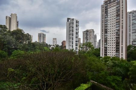 Apartamento para alugar com 296m², 3 quartos e 4 vagasVista