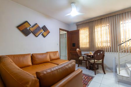 Sala de casa à venda com 2 quartos, 69m² em Vila Carrão, São Paulo