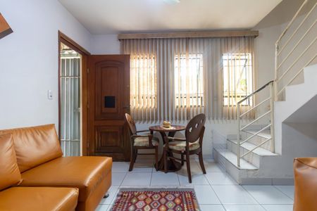 Sala de casa à venda com 2 quartos, 69m² em Vila Carrão, São Paulo