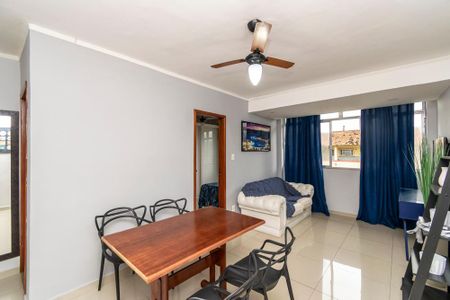 Apartamento à venda com 58m², 3 quartos e sem vaga Apartamento à venda com 58m², 3 quartos e sem vagaSala