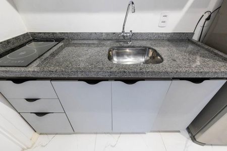 Studio para alugar com 25m², 1 quarto e sem vaga Studio para alugar com 25m², 1 quarto e sem vagaCozinha