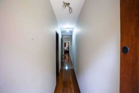 Casa para alugar com 226m², 4 quartos e 2 vagasCorredor