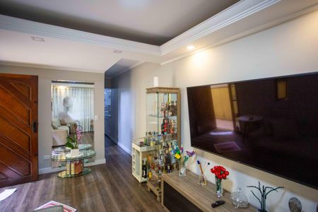 Sala de casa para alugar com 4 quartos, 226m² em Taboão, Diadema