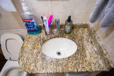 Casa para alugar com 226m², 4 quartos e 2 vagasBanheiro Social