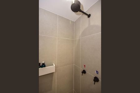 Apartamento à venda com 63m², 2 quartos e 1 vagaChuveiro do Banheiro