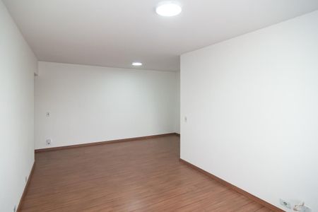 Apartamento à venda com 85m², 2 quartos e 1 vaga