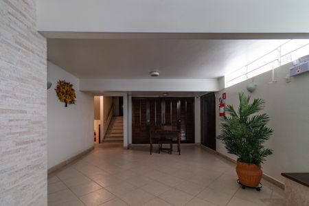 Apartamento para alugar com 65m², 2 quartos e sem vaga Apartamento para alugar com 65m², 2 quartos e sem vagaHall de entrada