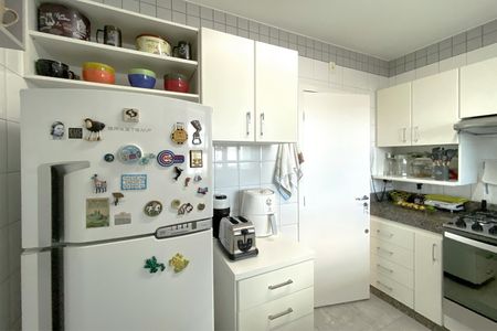 Apartamento à venda com 207m², 3 quartos e 3 vagas Apartamento à venda com 207m², 3 quartos e 3 vagasCozinha