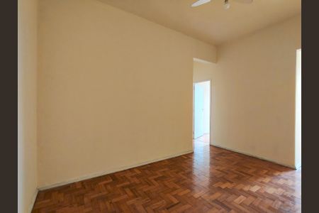 Apartamento à venda com 45m², 1 quarto e sem vagaSala