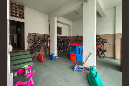 Apartamento à venda com 45m², 1 quarto e sem vagaÁrea comum - Playground