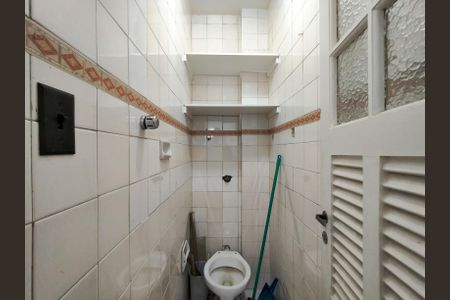 Apartamento à venda com 45m², 1 quarto e sem vagaBanheiro de serviço