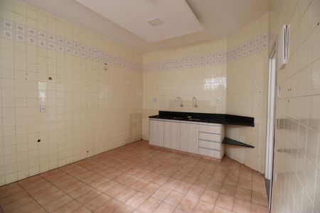 Apartamento para alugar com 218m², 3 quartos e sem vaga Apartamento para alugar com 218m², 3 quartos e sem vagaCozinha