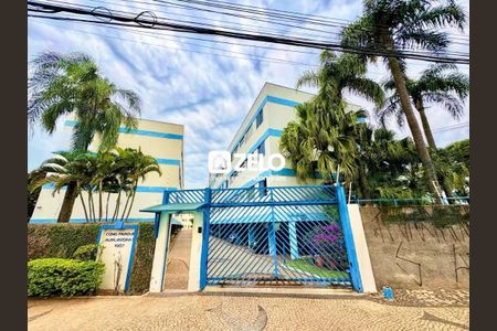 Apartamento à venda com 76m², 2 quartos e 1 vagaFoto 01