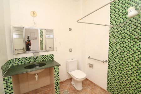 Casa à venda com 180m², 6 quartos e 1 vagaBanheiro Social 1