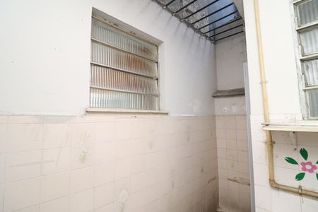 Casa à venda com 180m², 6 quartos e 1 vagaÁrea de Serviço 1