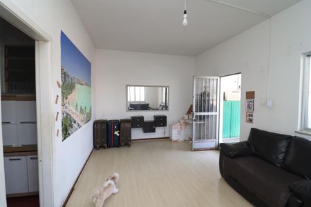 Casa à venda com 180m², 6 quartos e 1 vagaSala 1