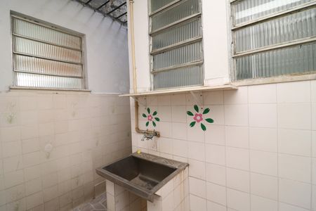Casa à venda com 180m², 6 quartos e 1 vagaÁrea de Serviço 1