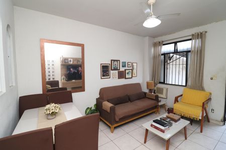 Sala 2 de casa à venda com 6 quartos, 180m² em Jardim Guanabara, Rio de Janeiro