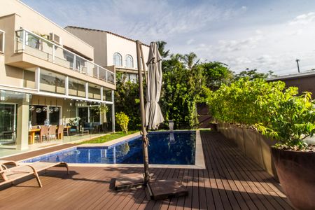 Apartamento à venda com 647m², 3 quartos e 4 vagasPiscina