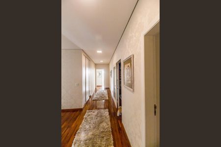 Apartamento à venda com 647m², 3 quartos e 4 vagasCorredor