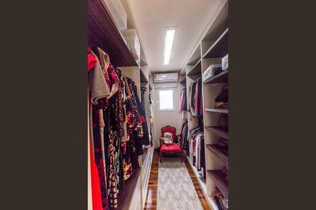 Apartamento à venda com 647m², 3 quartos e 4 vagasCloset da suíte