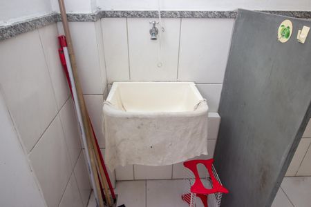 Apartamento à venda com 56m², 2 quartos e 1 vaga Apartamento à venda com 56m², 2 quartos e 1 vagaCozinha e Área de Serviço