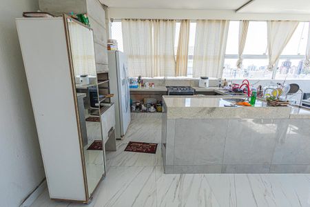 Apartamento à venda com 110m², 2 quartos e 2 vagas Apartamento à venda com 110m², 2 quartos e 2 vagasCozinha