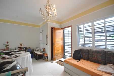 Sala de casa à venda com 4 quartos, 180m² em Jardim Leonor Mendes de Barros, São Paulo