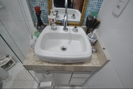 Casa à venda com 180m², 4 quartos e 4 vagasBanheiro Social