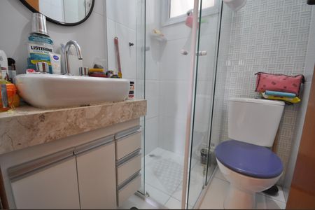 Casa à venda com 180m², 4 quartos e 4 vagasBanheiro da Suíte 1