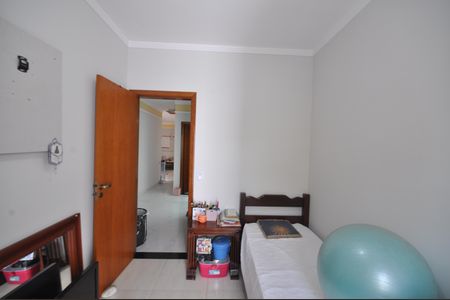 Casa à venda com 180m², 4 quartos e 4 vagasQuarto 2