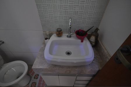 Casa à venda com 180m², 4 quartos e 4 vagasLavabo