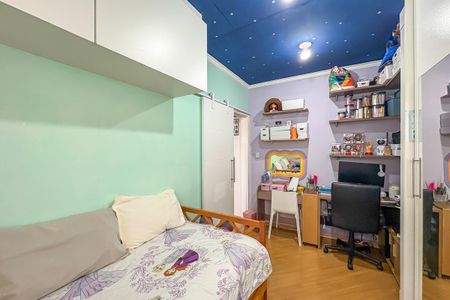 Apartamento à venda com 74m², 2 quartos e 1 vagaQuarto 2