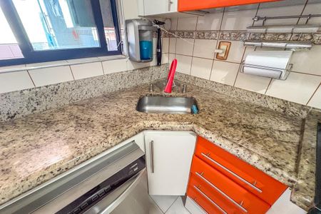 Apartamento à venda com 74m², 2 quartos e 1 vagaCozinha