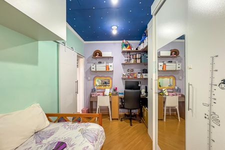 Apartamento à venda com 74m², 2 quartos e 1 vagaQuarto 2