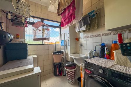 Apartamento à venda com 74m², 2 quartos e 1 vagaÁrea de Serviço