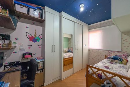 Apartamento à venda com 74m², 2 quartos e 1 vagaQuarto 2