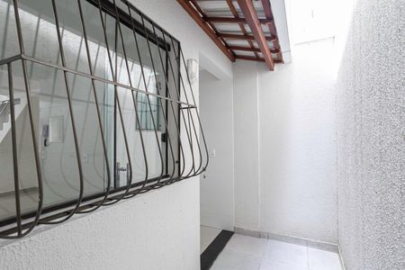 Casa para alugar com 80m², 2 quartos e 1 vagaÁrea de serviço