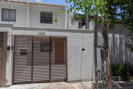 Casa para alugar com 80m², 2 quartos e 1 vagaFachada
