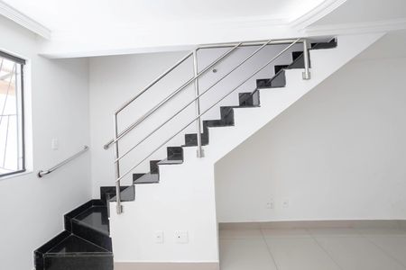 Sala/Cozinha de casa para alugar com 2 quartos, 80m² em Itapoã, Belo Horizonte