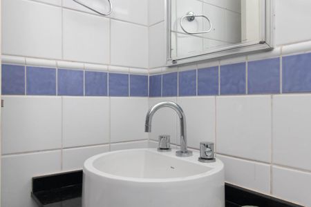 Apartamento à venda com 180m², 2 quartos e 2 vagasBanheiro