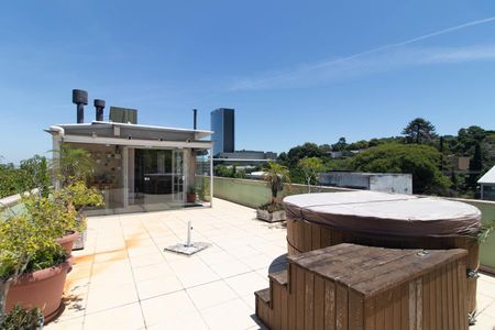 Apartamento à venda com 180m², 2 quartos e 2 vagasTerraço