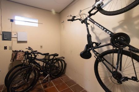 Apartamento à venda com 180m², 2 quartos e 2 vagasBicicletário