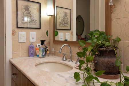 Apartamento à venda com 180m², 2 quartos e 2 vagasBanheiro