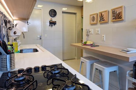 Apartamento à venda com 77m², 2 quartos e 1 vaga Apartamento à venda com 77m², 2 quartos e 1 vagaCozinha