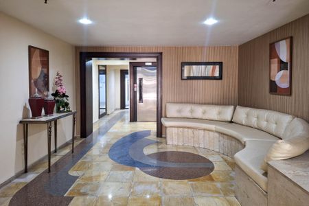 Apartamento à venda com 77m², 2 quartos e 1 vaga Apartamento à venda com 77m², 2 quartos e 1 vagaÁrea comum